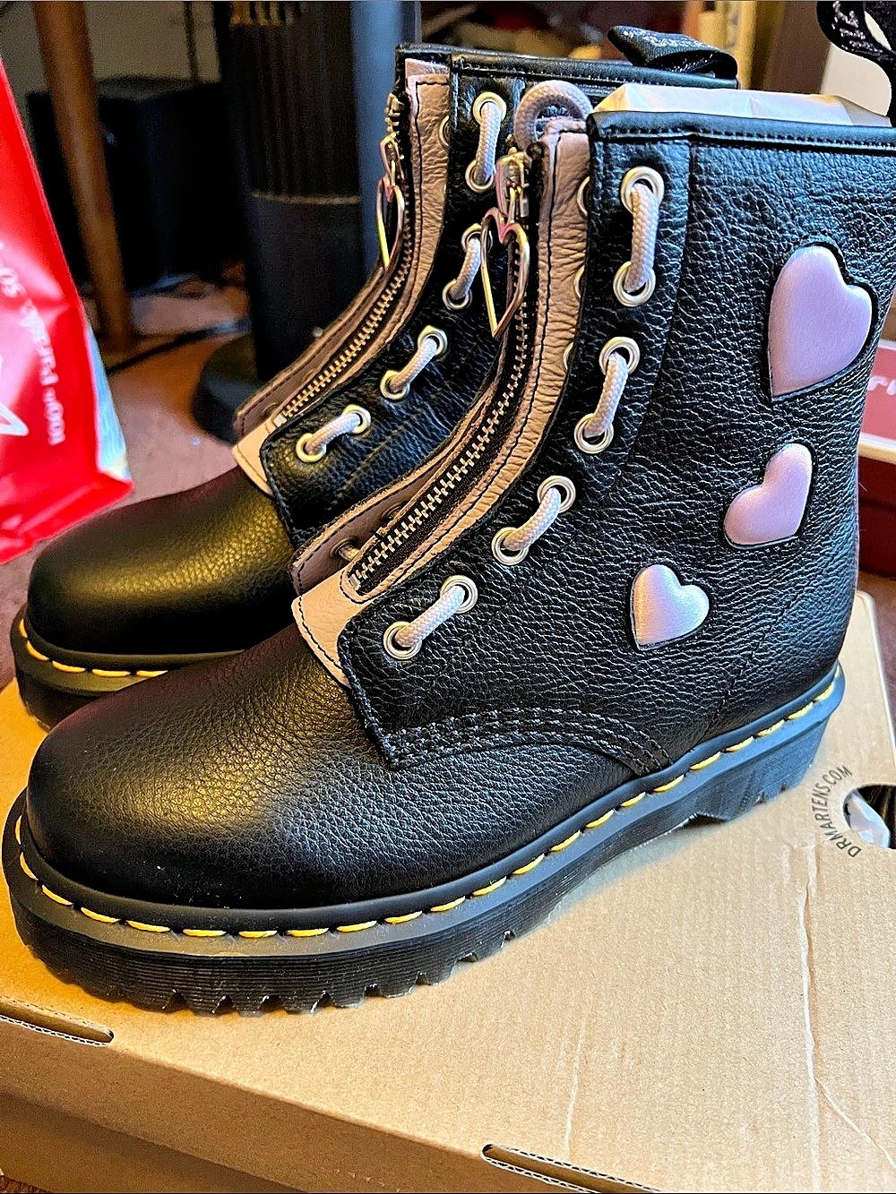 Dr. Martens 1460 Zip Heart Black + Frosted Lavender + Lilac Combat Boots Black &